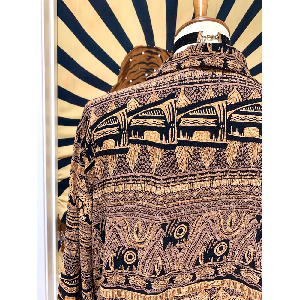 🌈 Stylish Vintage elephant top - Picture 5 of 8